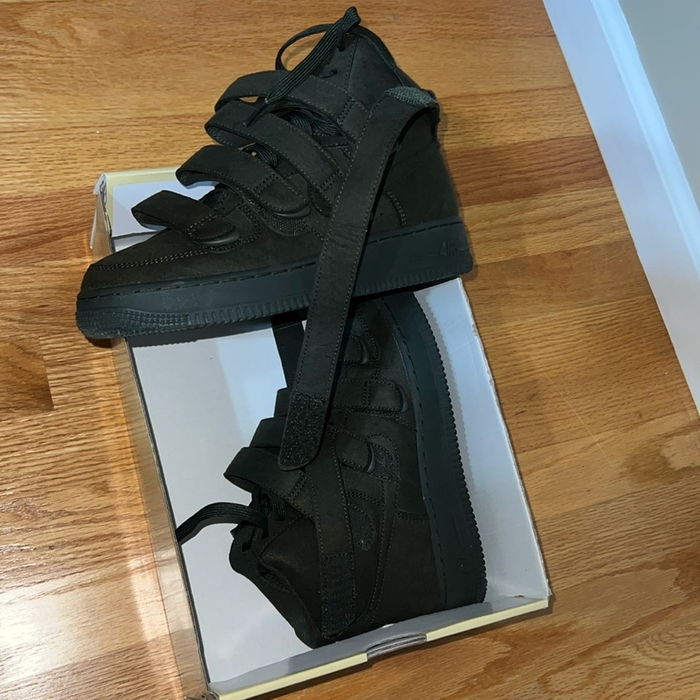 Billie Elish sneakers